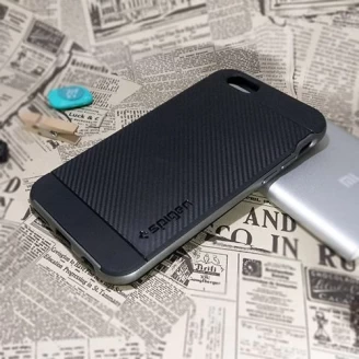 کاور اسپیگن سری Neo Hybrid Carbon مناسب Apple iPhone 6-6S