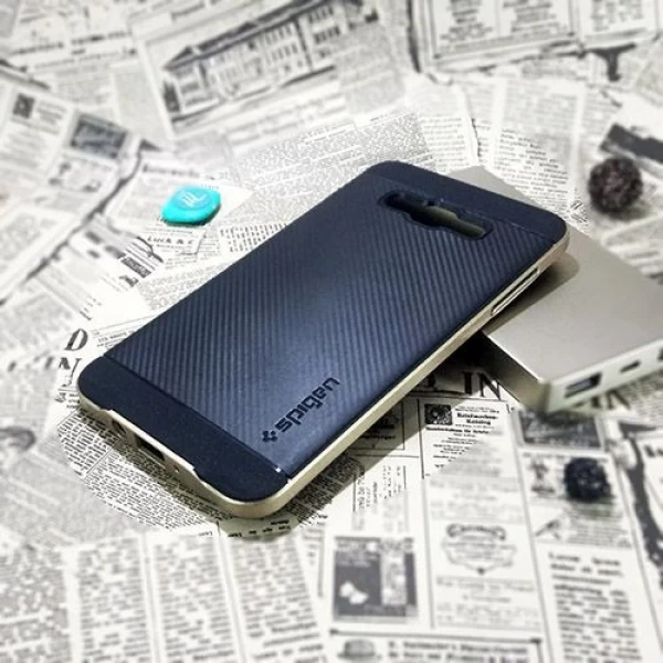 کاور اسپیگن سری Neo Hybrid Carbon مناسب Samsung Galaxy A5