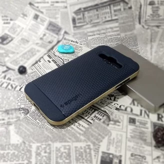 کاور اسپیگن سری Neo Hybrid Carbon مناسب Samsung Galaxy J2