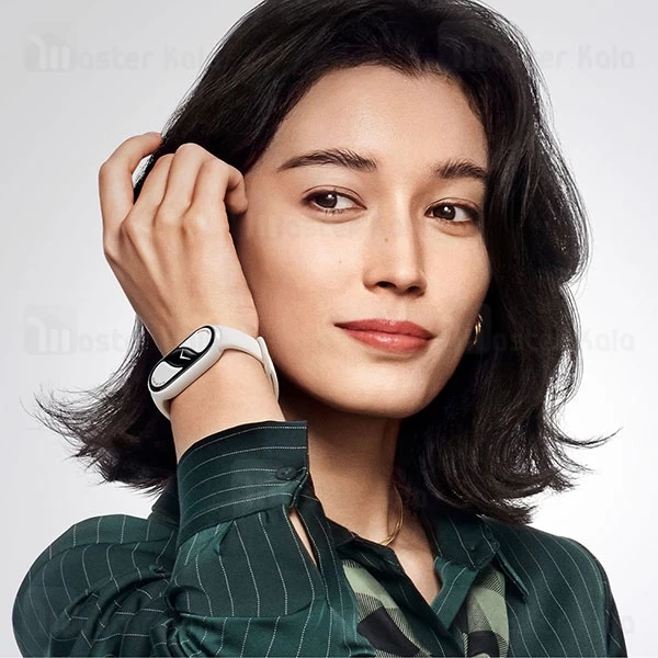 دستبند سلامتی هوشمند شیائومی Xiaomi Mi Band 10 M2459B1 نسخه گلوبال روی دست