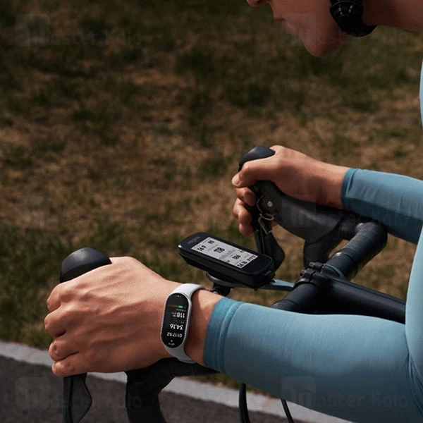 دستبند سلامتی هوشمند شیائومی Xiaomi Mi Band 10 M2459B1 نسخه گلوبال روی دست