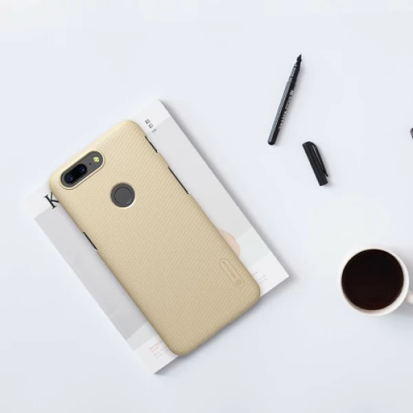 کاور محافظ نیلکین Frosted Shield مناسب OnePlus 5T