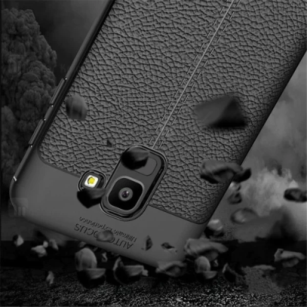 قاب محافظ ژله ای طرح چرم Samsung Galaxy J6 2018 مدل Auto Focus