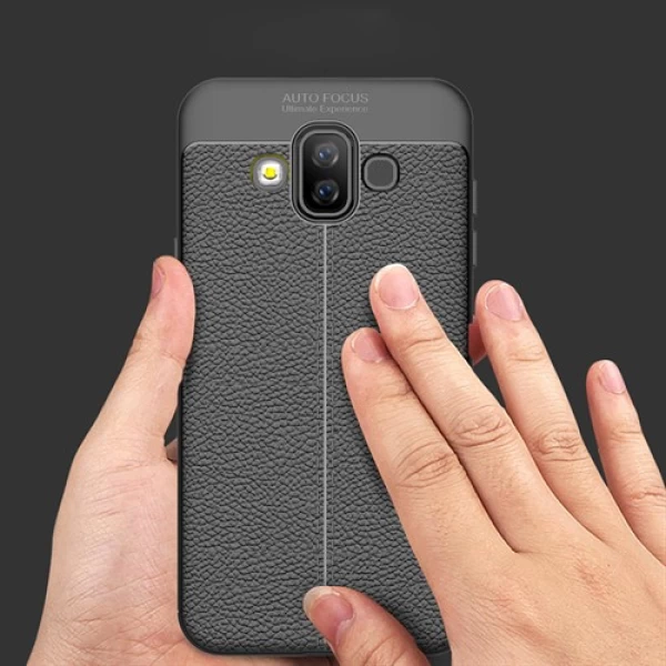 قاب محافظ ژله ای طرح چرم Samsung Galaxy J7 Duo مدل Auto Focus