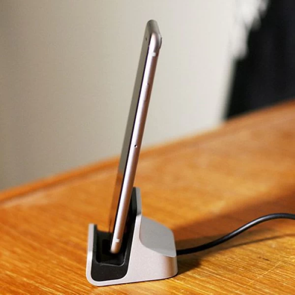 داک شارژ لایتینگ آیفون بلکین Belkin