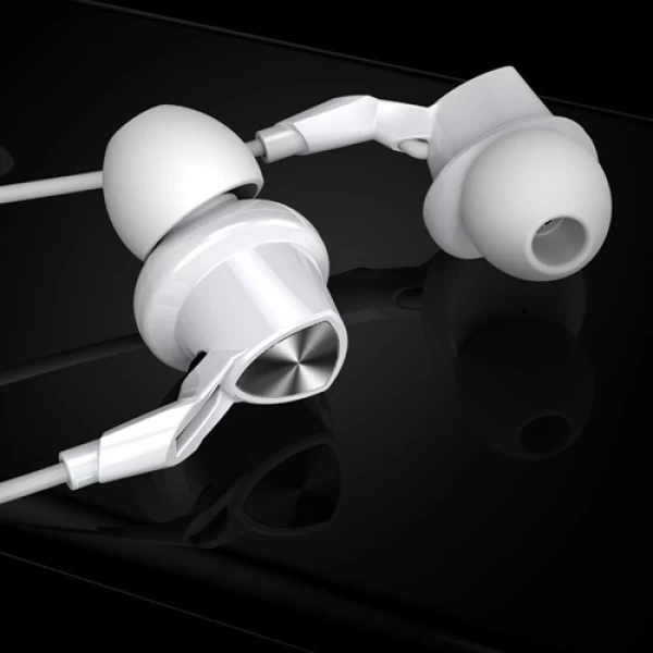 ایرفون لایتینگ بیسوس Baseus P04 Call Digital Earphone